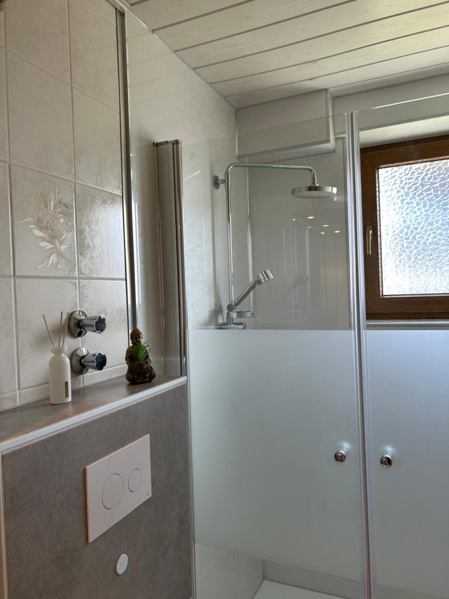 הלנברג Ferienwohnung Zur Wildkatze מראה חיצוני תמונה
